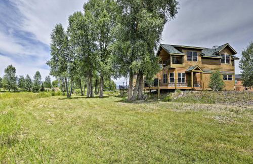 Fish, Hike and Ski Riverfront Granby Cabin! - Foto 31