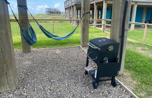 Surfside Beachfront Luxe - Photo 21