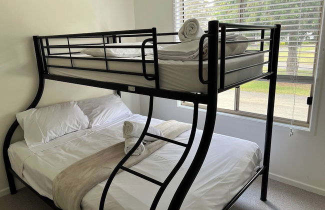 Crows Nest Tourist Park - Photo 5