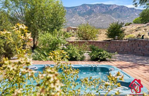 Elena's Sandia Sanctuary - An Irvie Home - Photo 7