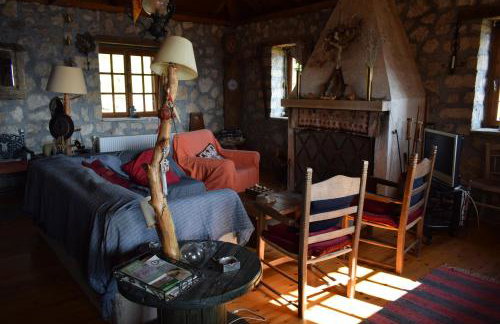 Arli House - Photo 4