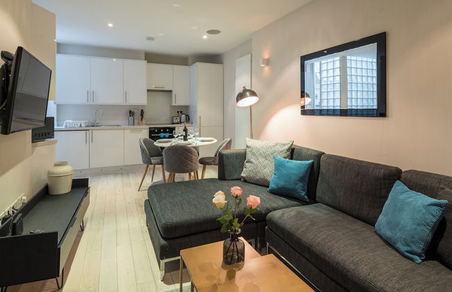 Fitzrovia by Viridian Apartments - Photo 29