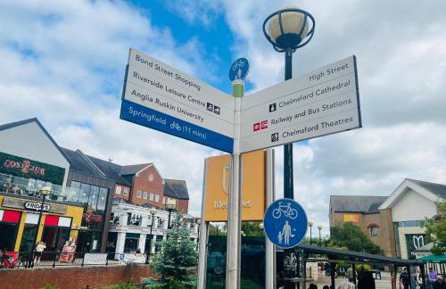 Chelmsford City Centre Modern Duplex With Parking, Wi-Fi & Netflix - Foto 37