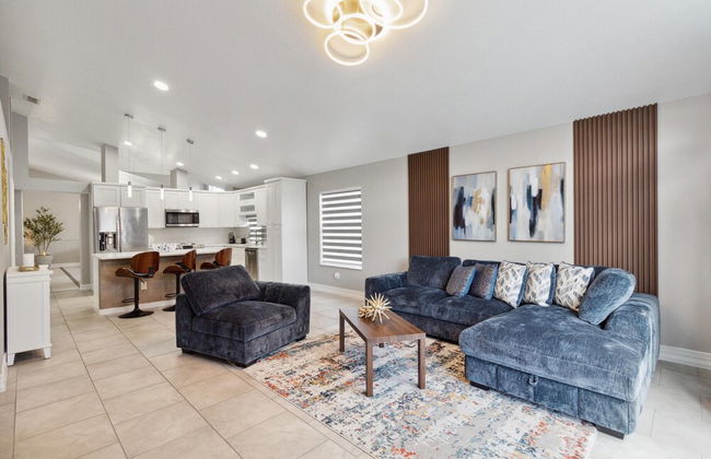 Fascinating Private Pool and Game-room, Near Disney!! - Foto 12