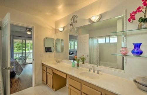 Serene Manoa Valley Home with Tropical Mtn Views! - Photo 14