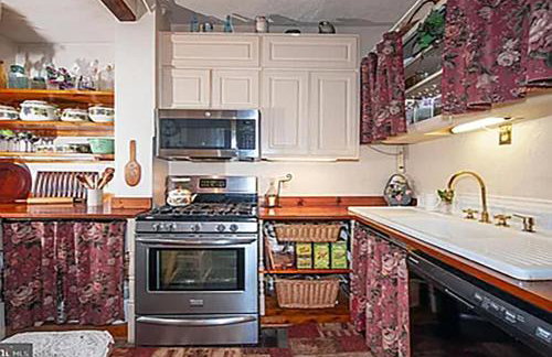 Historic Main Street Getaway - Foto 7