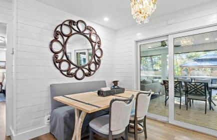 The Surf House: Stylish 2BR Haven - Foto 7