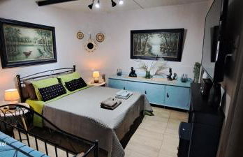 Zoe garden home - Photo 65