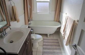 Cozy Zion farmhouse, cool or hot swim spa, fireplace & firepit - Foto 16