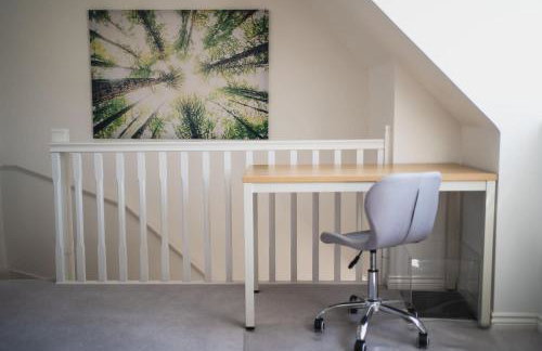 Comfortable 3 Bedroom Home w Garden and Parking - Foto 3