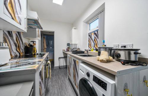 Contractor-friendly Home in Stoke with Free Parking - Foto 3