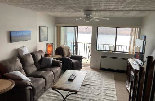 Lakeside Condo with plenty of amenities close to Bristol Mountain - permit - 2024-0018 - Foto 6