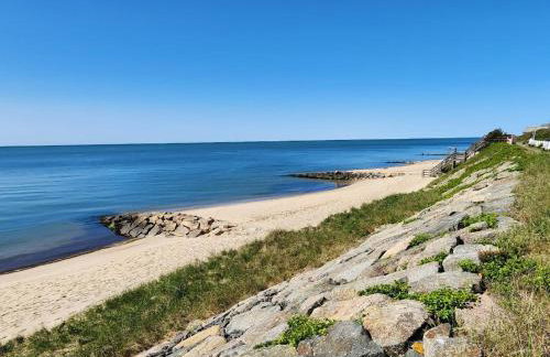 Seaside Escape - Photo 5