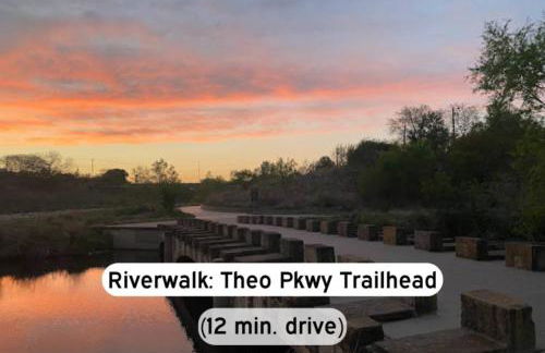 Modern 2BR Retreat- Prkng,Near Rvrwlk & Conv Ctr - Foto 38