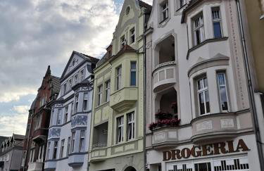 Przy ratuszu - Foto 8