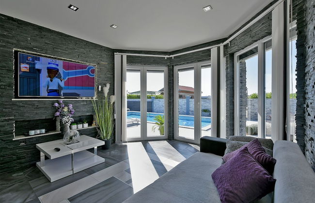 House 1971 - Photo 33