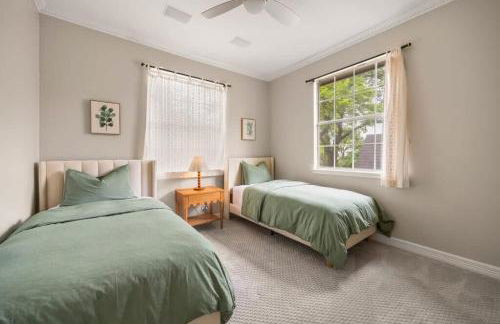 Walk to Zilker Barton Springs 5BR 3BA Villa Sleeps 14 - Foto 8