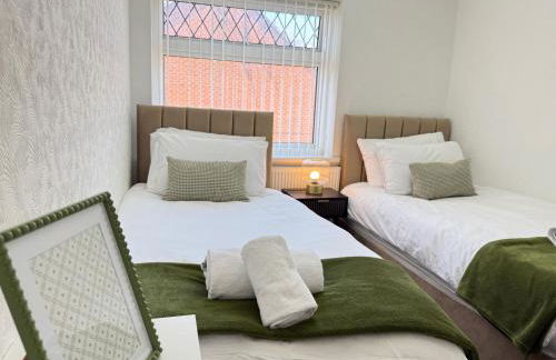 NEW refurbished Luxurious home with great transport links - Foto 2