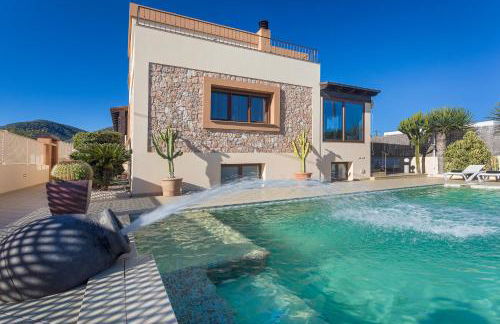 Villa near ibiza Town Sleeps 14 - Foto 3