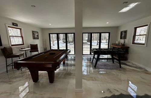 NEW Long Pond Lake View Pet-Friendly Getaway, ME - Foto 1