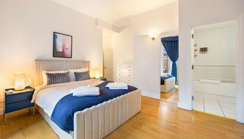 Private Oxford Street Luxe Apartment - Photo 4
