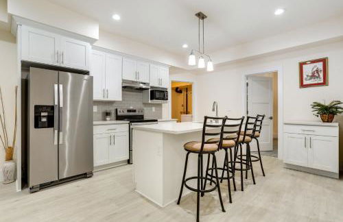 Modern Bellevue Home 10 Mi to Downtown Seattle! - Foto 2