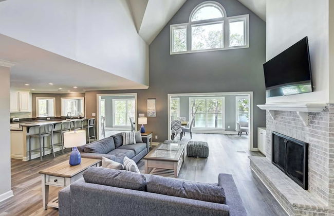 Private Dock, Hot Tub, Game Room, Firepit Sunset Shores Resort The Homestead - Foto 2