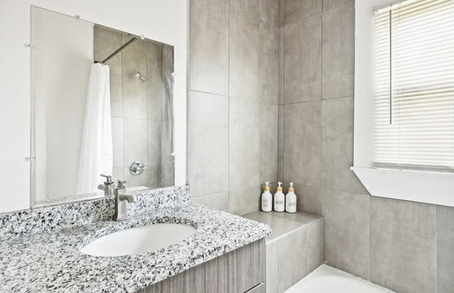 Spacious 4BR Getaway: Perfect for Family & Friends - Foto 20