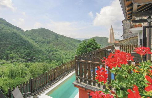 Awesome Home In Montefegatesi With Wifi - Foto 10