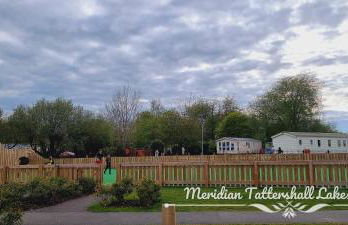 Elite Retreats 4U Lakeside Hot Tub Log Cabin with the fishing peg at Tattershall Lakes Park - Foto 59