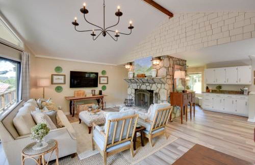 Stunning Dillard Home with Yard in Sky Valley! - Foto 5