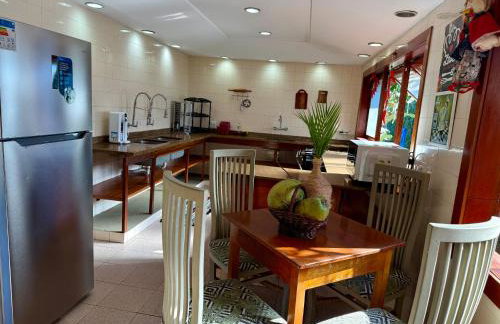 Búzios Prime: Vista Mar, 50m da Praia da Ferradura, 8 suites - Foto 4