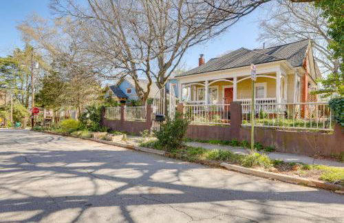 Steps to Shops and Eats Decatur Home with Large Yard - Foto 26