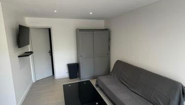 Studio en bas de villa avec piscine proche bord de mer - Foto 4