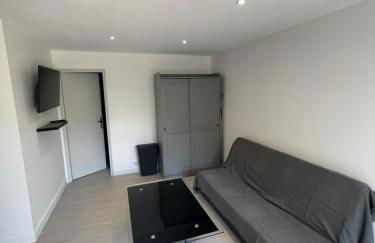 Studio en bas de villa avec piscine proche bord de mer - Foto 4