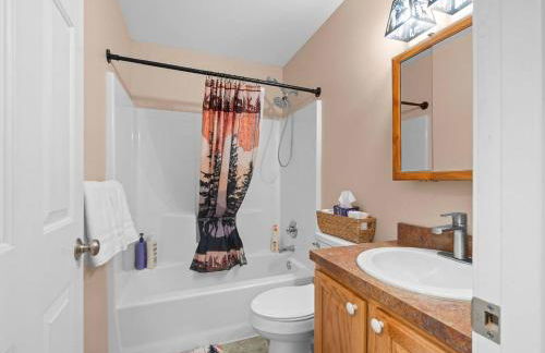 Pet/Family Cabin Near Hatcher Pass Trails | Skiing - Foto 17