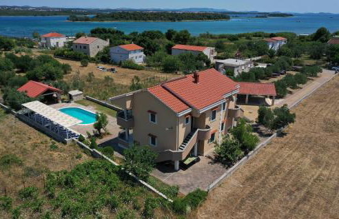 Eight-Bedroom Holiday Home In Pasman - Foto 14