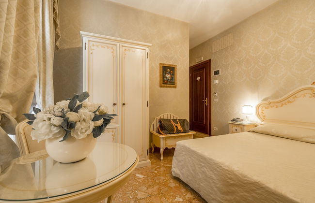 Palazzo Guardi - Photo 23