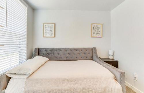 Stylish OKC Farmhouse with Garden - Close to OU - Foto 25