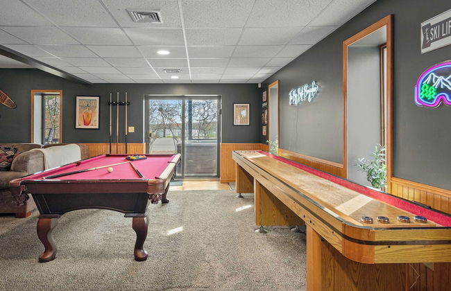 Lake View Chalet by Avantstay Lake Access + Deck - Foto 12