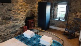 Brynglas Cottage with Hot Tub, Anglesey. - Foto 5
