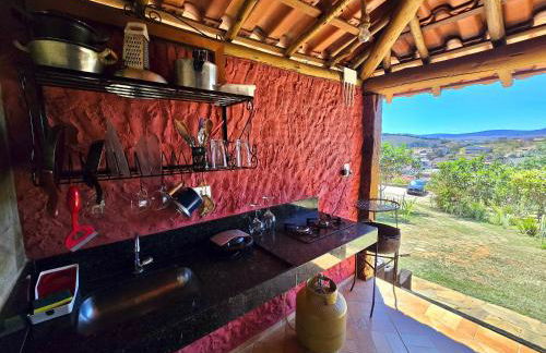 Chalés Vila Carrancas - Ao lado do centro com piscina, cozinha completa e muita tranquilidade - Foto 92