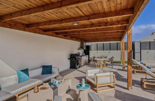 Elysian Villas - With 2 Private Pools - Photo 22