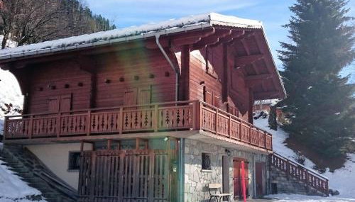 Chalet Familial pour 10 Pers. à Proximité des Pistes et Commerces avec Cheminée et Wifi - FR-1-342-232 - Foto 2