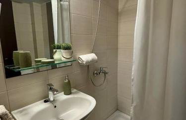 Eleni's studio near the airport - Foto 3