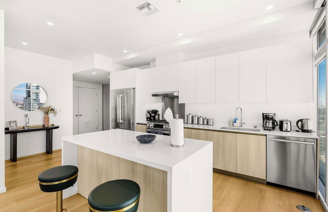 @marbella Lane - Chic 2BR Penthouse w/ Ocean Views - Foto 28