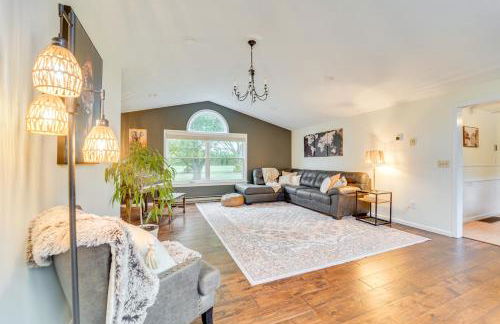 Mtn-View Escape with Large Yard in Duncansville! - Foto 4