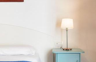 Regis Condo - Photo 52