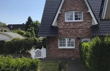 Leo-s-Hues - Photo 1