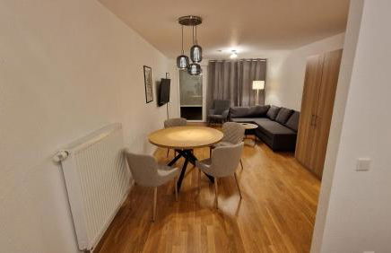 Moderne, barrierefreie Wohnung im Herzen der Stadt mit Parkplatz, WLAN und TV - Marta - Foto 7